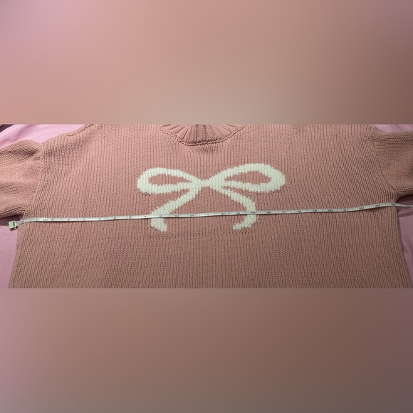 ⭐️Like New⭐️ Sincerely Jules: Women’s Sweater with Bow Design- Size Medium - Picture 6 of 7